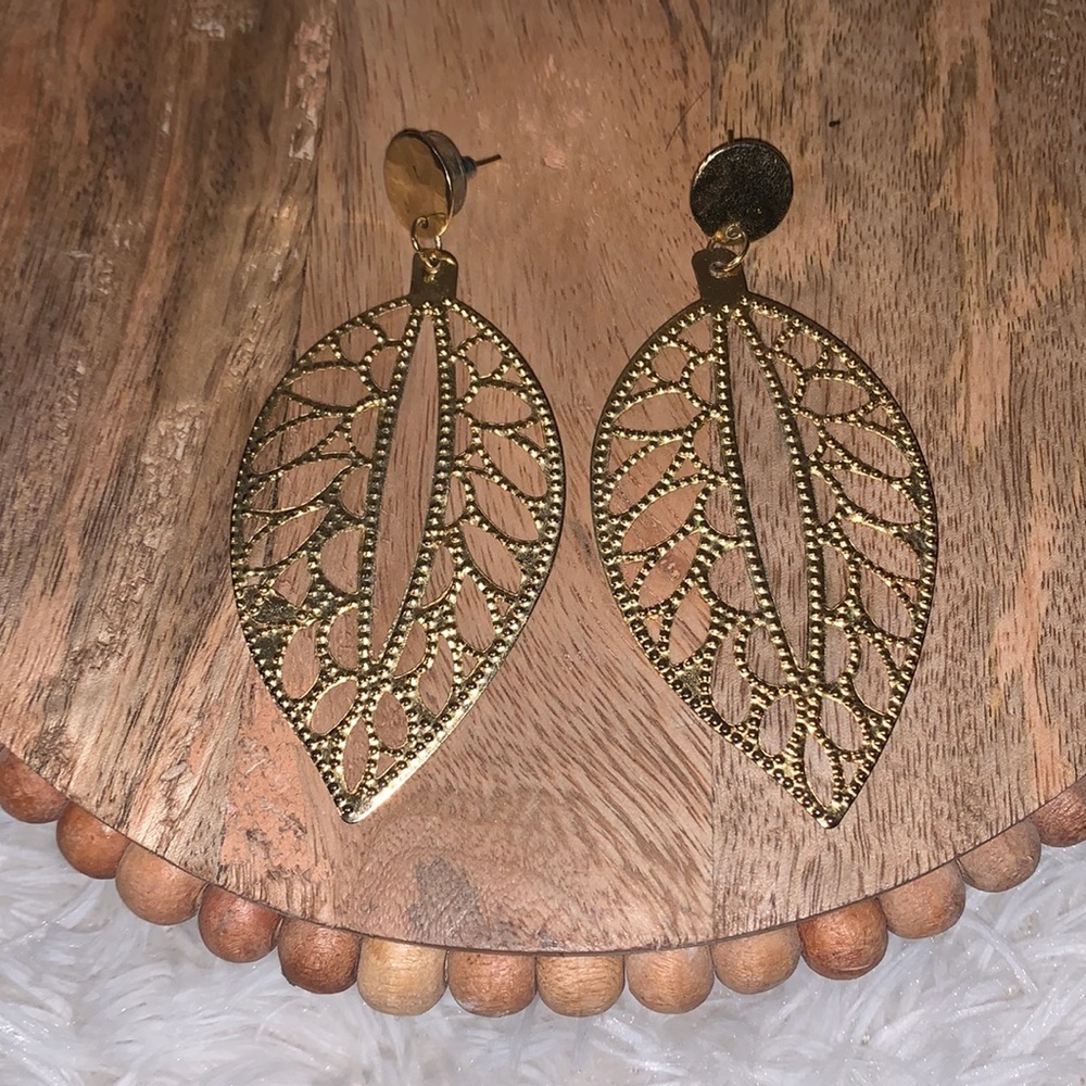 Gold leaf shaped earrings